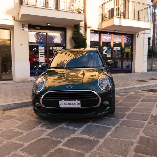 MINI MINI Cooper D Business Hatchback 5-door (Euro 6.2)