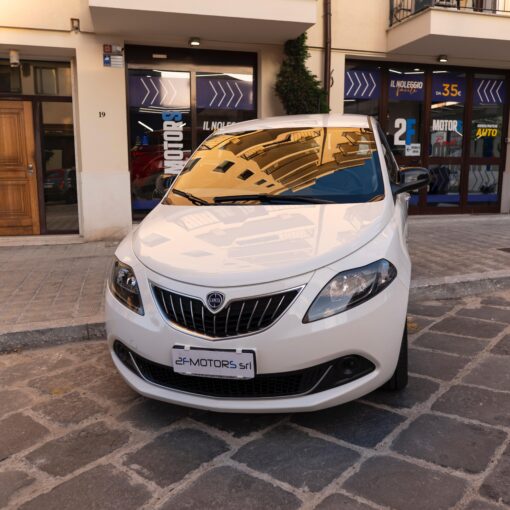 Lancia Ypsilon